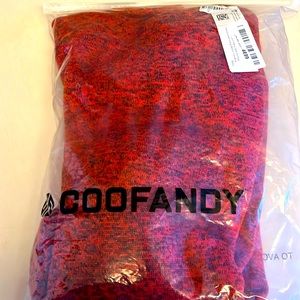 Men’s fashion Sweater long sleeve brand new still in original packaging